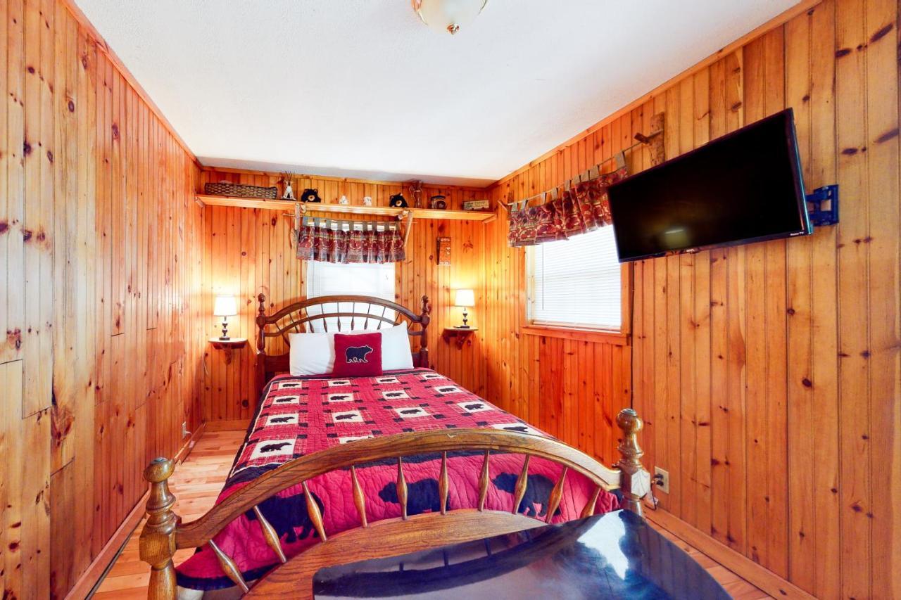 Tweeting Brook Villa Gatlinburg Exterior photo
